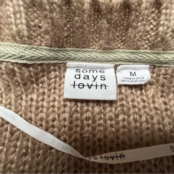 Some Days Lovin Oversized Sweater - Picture 4 of 8